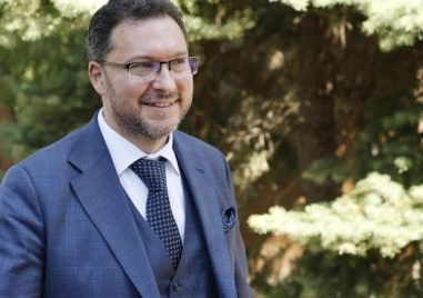 Бившият вътрешен министър Даниел Митов публикува в профила си във