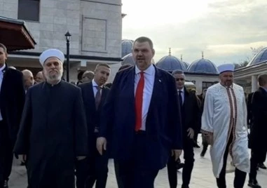 Пеевски поздрави мюсюлманите по повод свещения месец Рамазан