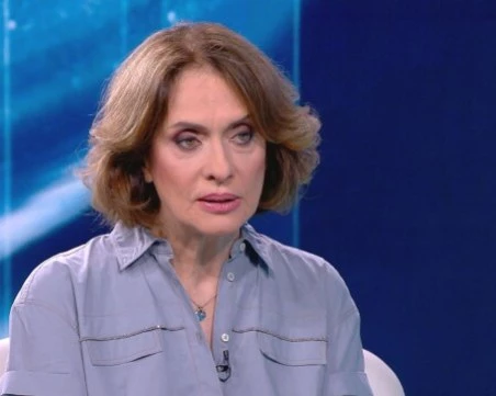 Новият външен министър Надежда Нейнски: Приоритет са честни избори и предвидима външна политика