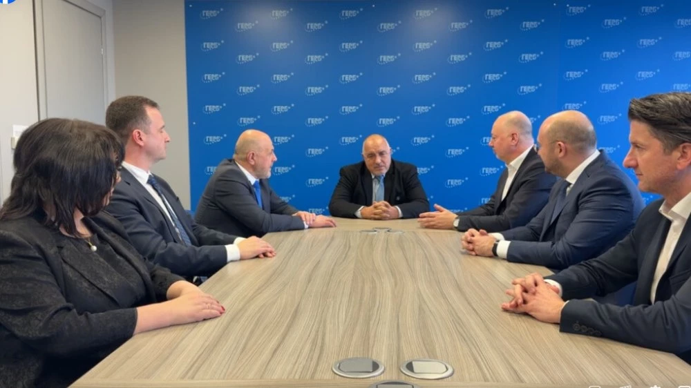 Политически отчет и мобилизация: Борисов събра бившите министри на ГЕРБ от кабинета „Желязков