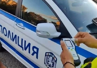Асеновградчанин седна солидно почерпен зад волана, полицията го арестува