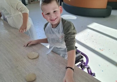 Жители на Асеновград организират поредица от благотворителни инициативи в подкрепа