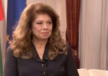 Илияна Йотова: Ако Гюров предложи, ще разпиша оставката на Цицелков. Той няма място и в обществения съвет към ЦИК