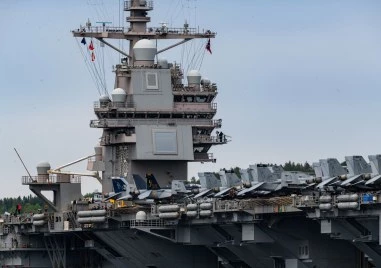 Бойната група на самолетоносача Джералд Р Форд който е най