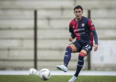 Трима българи играха като титуляри в Примаверата за Каляри, пловдивчанин с гол