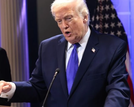 Тръмп отговори на удара с мито от 10% за целия свят