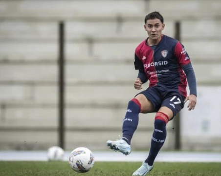 Трима българи играха като титуляри в Примаверата за Каляри, пловдивчанин с гол