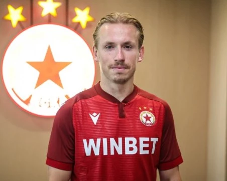 ЦСКА се раздели с халф