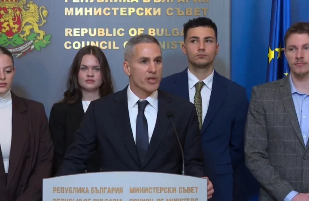 Гюров за Цицелков: Не разполагам със съдебен регистър, доверих се, че влиза в кабинета с чиста съвест