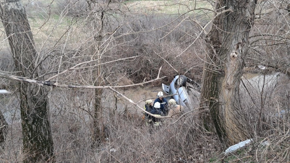 Рязали колата и дървета, за да спасят оцелелите от катастрофата в Хасковско