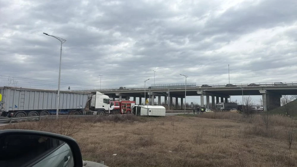 Тежка катастрофа е възникнала на пътен възел Скобелева майка“, научи