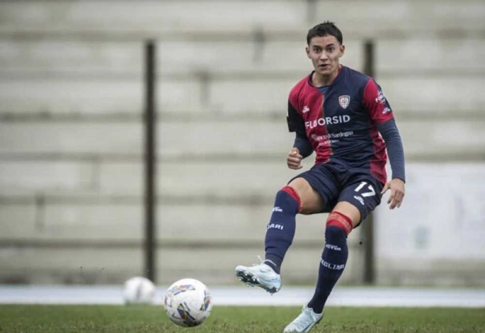 Трима българи играха като титуляри в Примаверата за Каляри, пловдивчанин с гол