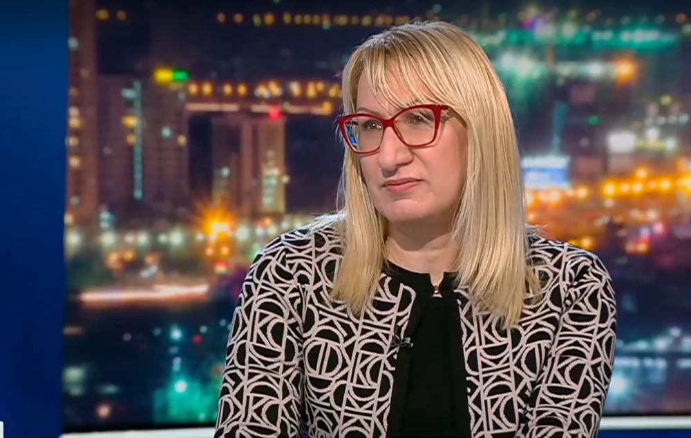 Цветелина Пенева: Ограничаването на секциите извън ЕС ще попречи на правото на глас