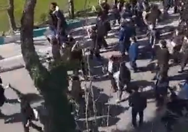 Нови протести срещу управлението в Иран избухнаха днес с началото