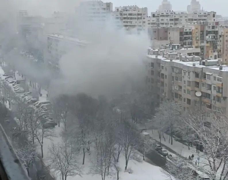 Кола се запали в София ВИДЕО