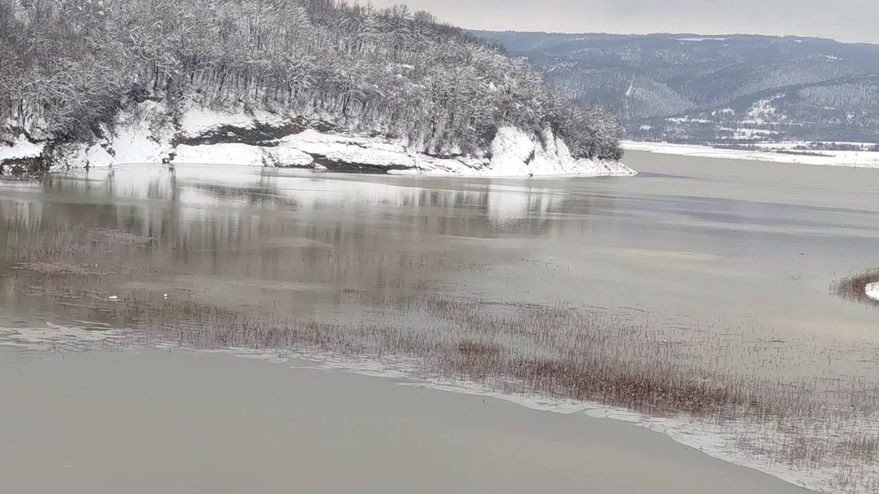 Властите успокояват: Язовирите в страната са с достатъчен свободен обем и под постоянен контрол
