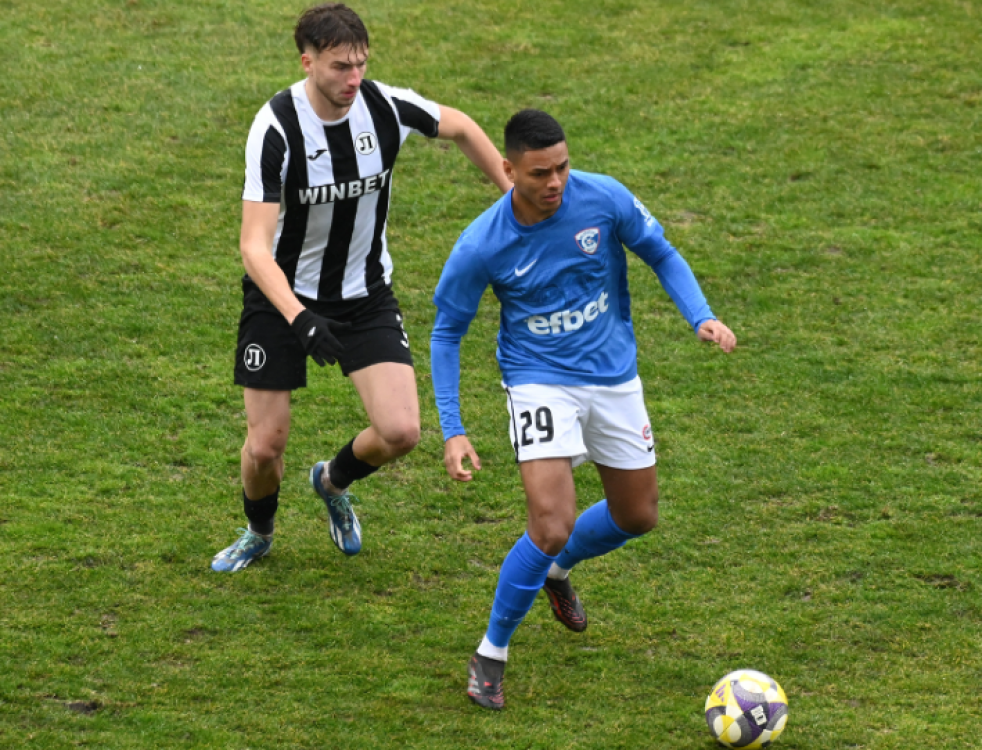 Локо не успя да победи 10 от Спартак Варна на Лаута