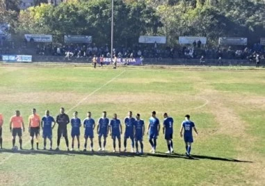 Спартак се спаси в края срещу Асеновец