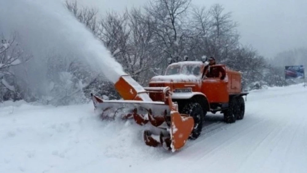 405 машини обработват пътищата в цялата страна