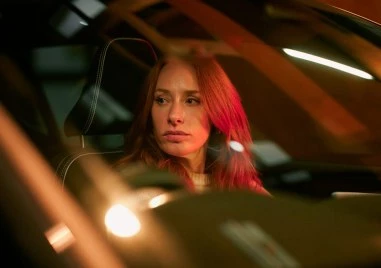 Интимната връзка между човек и изкуствен интелект - тема на нов сериал