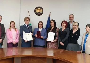 Министерството на отбраната отличи проф. Христина Янчева с медал за принос към военноисторическото наследство