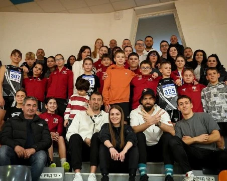 Младите лекоатлети на СКЛА Локомотив Пловдив блеснаха с медали на турнир в София