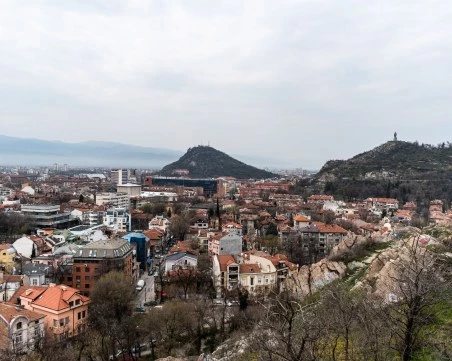 Облачно, но с пролетни температури в Пловдив днес