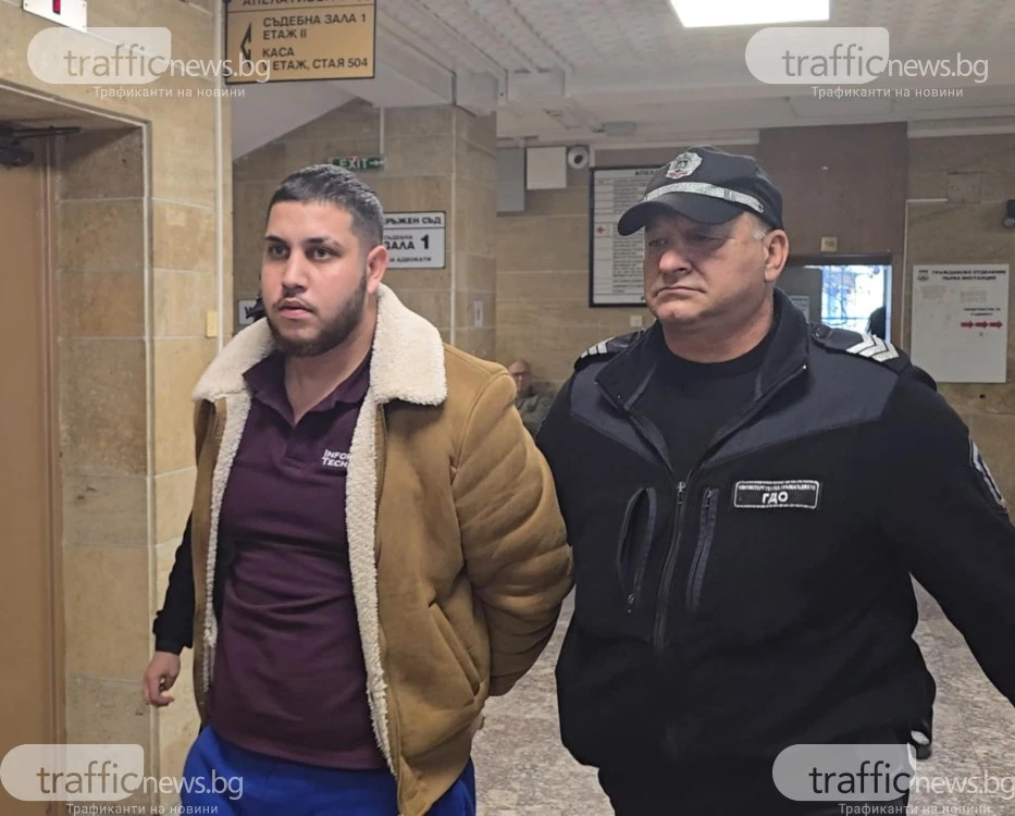 23-годишният пиян шофьор без книжка, обвинен за смъртта край Розино, остава в ареста