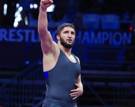 Садулаев се завръща на тепиха, получи виза за Албания