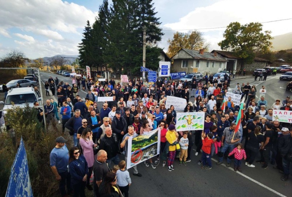 Въпреки указанията на съда: Общинският съвет на Асеновград няма да гласува за кариерата край Горнослав
