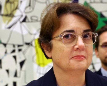 Директорът на Лувъра подаде оставка