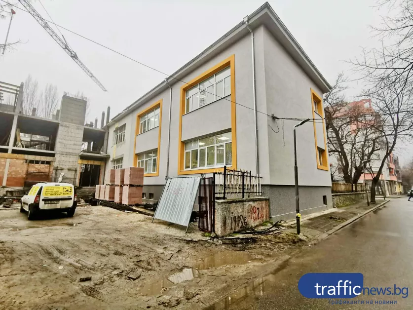 Обзавеждат новия корпус на училище в Пловдив, осигуряват модерна база и едносменен режим