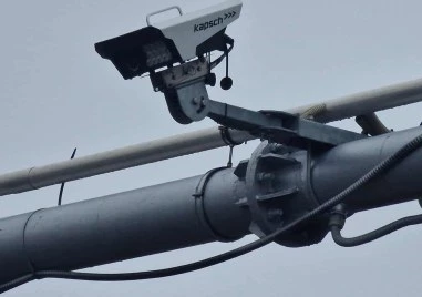 Слагат 7 стационарни камери за скорост на невралгични места в Пловдив