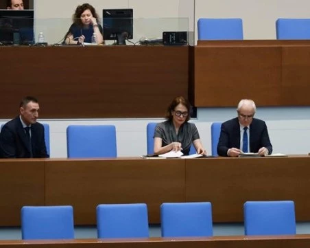 Американските самолетите ще стоят на летище 