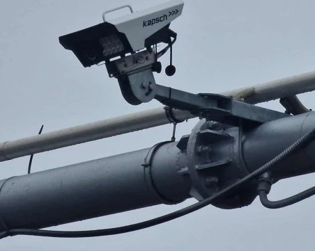 Слагат 7 стационарни камери за скорост на невралгични места в Пловдив