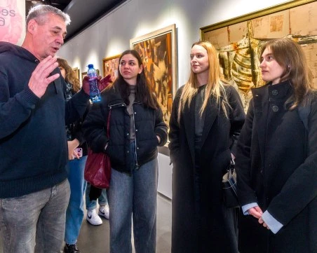 Студенти и художници - среща на поколенията в галерия „Капана