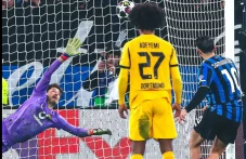 Жестока битка за второто място даващо пет отбора в Шампионска лига