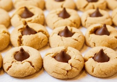 Рецепта за бисквити с фъстъчено масло и шоколад