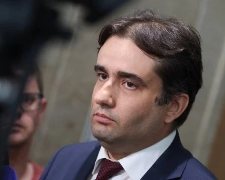 Опозицията замеси ДАНС в скока на цените на водата