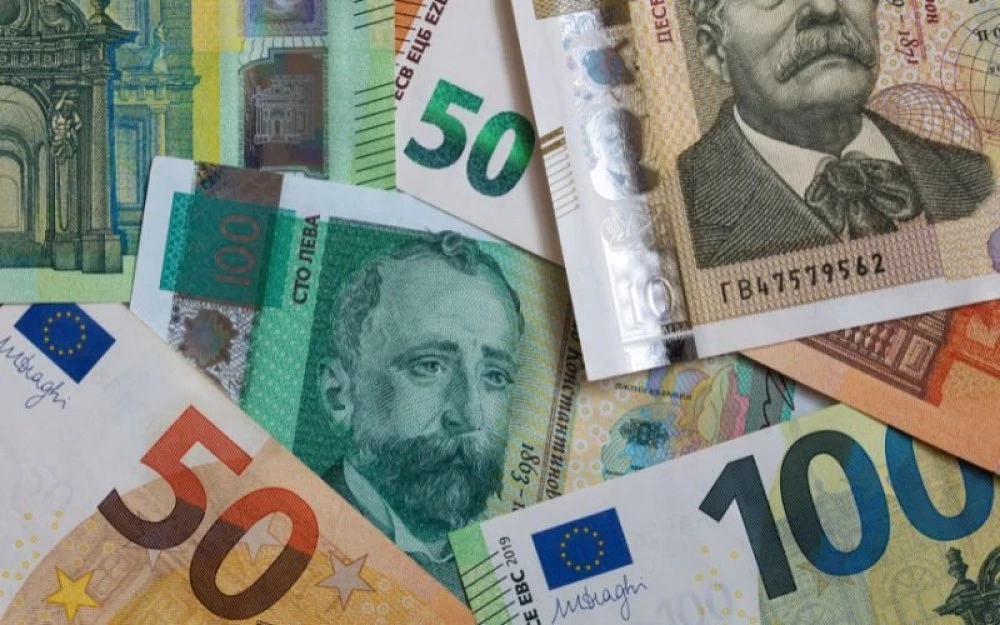 БНБ: 87% от левовете са изтеглени от обращение