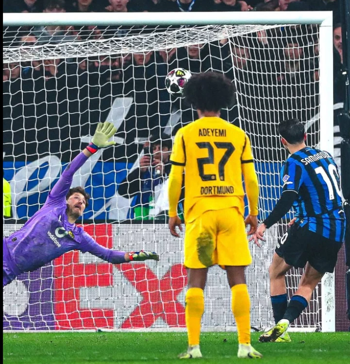 Жестока битка за второто място даващо пет отбора в Шампионска лига