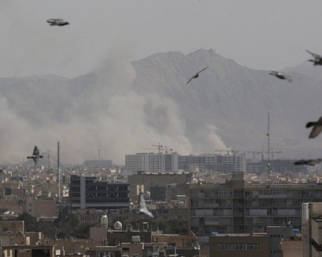 Иранският министър на отбраната и командващият елитните революционни гвардейци са убити при израелски удари