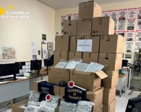 Задържаха български шофьор с дрога за 2 милиона евро в Италия