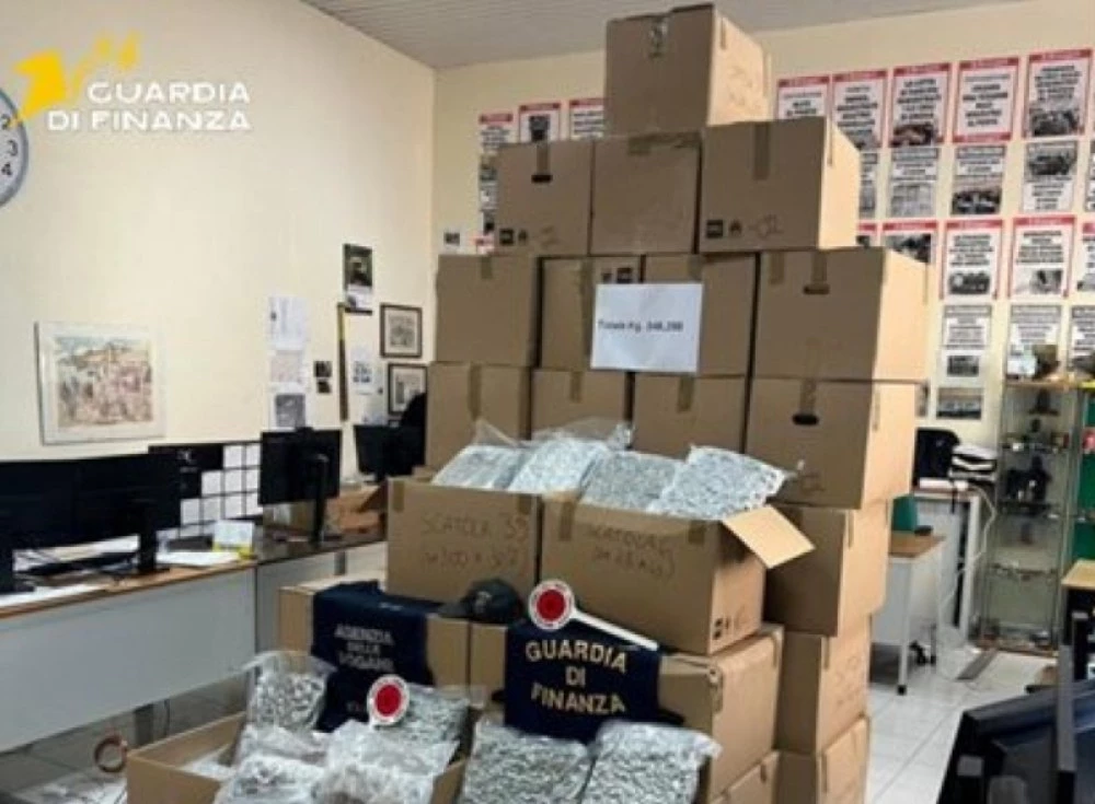 Задържаха български шофьор с дрога за 2 милиона евро в Италия