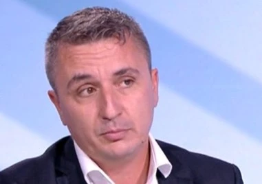 Бивш министър на енергетиката: Вместо полуистини за сметките за ток, нека извадят всички данни