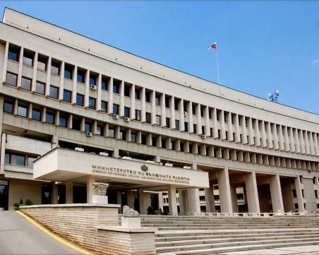 Кризисният щаб: 1397 организирани туристи са блокирани в Близкия изток