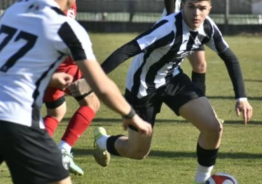 Дубълът на Локомотив с равенство срещу Розова долина