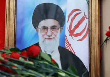 ЕК: Смъртта на Хаменей е решаващ момент в иранската история