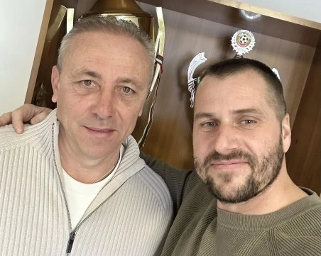 Илиан Илиев остава начело на Черно море