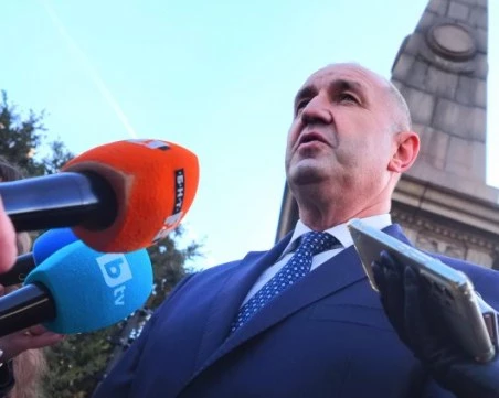 Румен Радев се регистрира в ЦИК с коалиция 